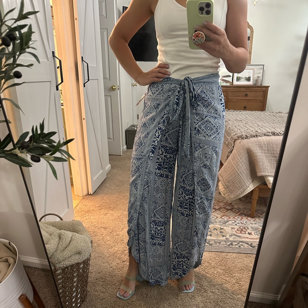 Drapey Pants Small